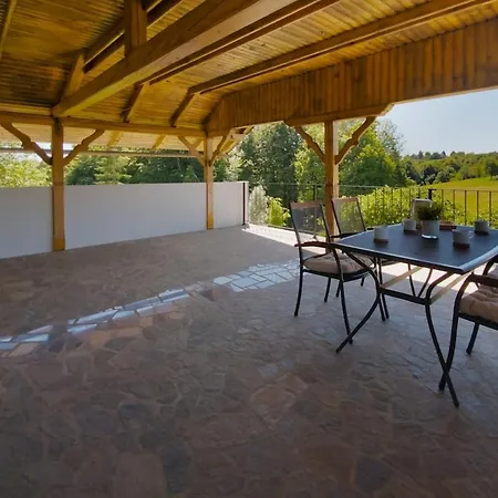 Mapartma With Terrace Near Biotherme Mala Nedelja Apartament